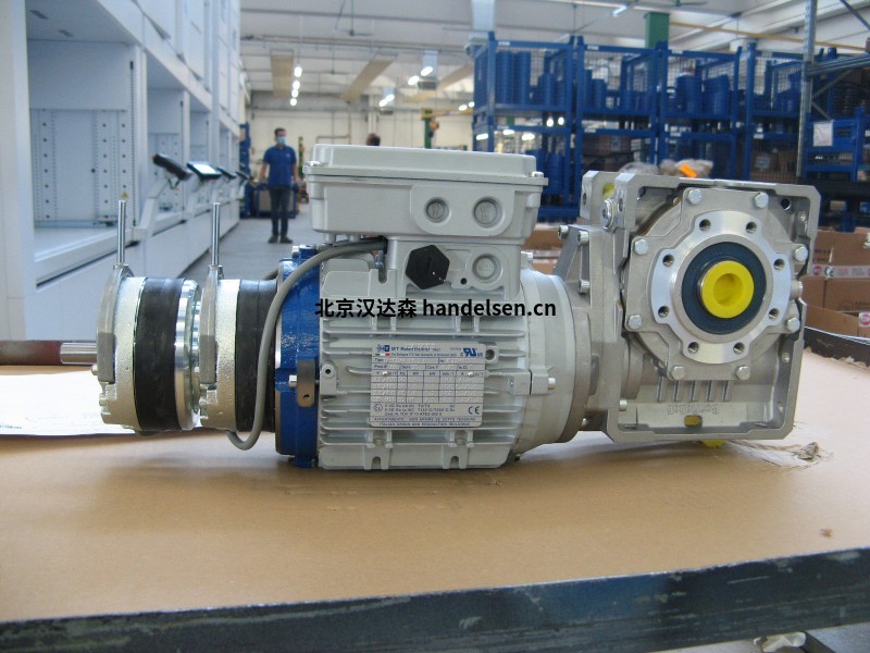 MT TFS系列帶制動(dòng)制動(dòng)器的制動(dòng)電機(jī) IMG_4457